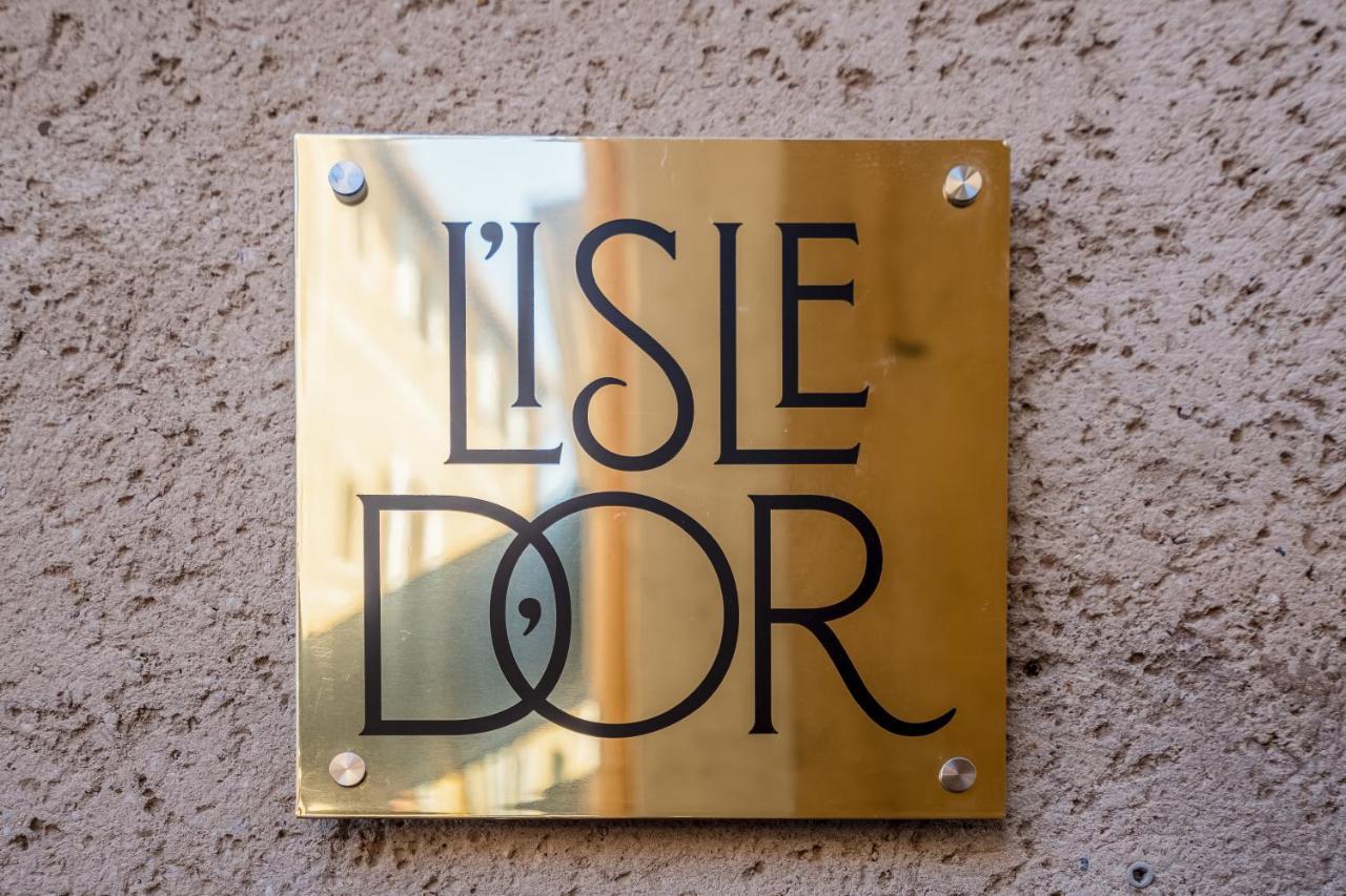 L'Isle D'Or - Les Amandiers - 3 Etoiles - 1Er Etage Bagian luar foto